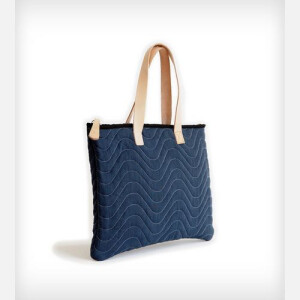 Quilted Hand Tote Travel